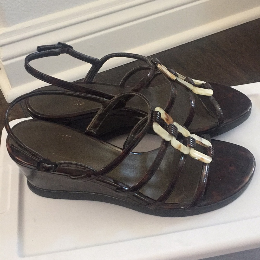 Stuart Weitzman Tortoise Sandals - image 2